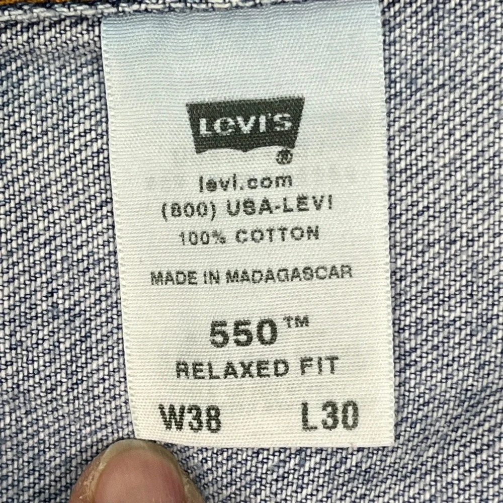 Levis 550 Relaxed Fit Jeans Mens 38x30 Light Wash Denim Tapered Leg 5 Pocket EUC